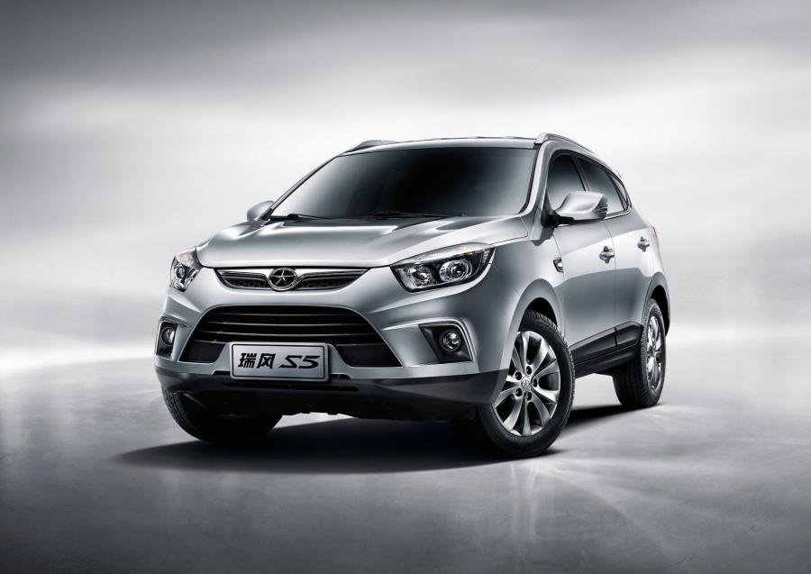  JAC Refine S5 2013 года  (фото 4 из 9)